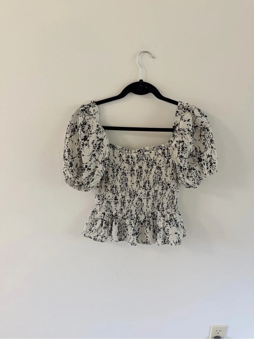 Lulus chic black